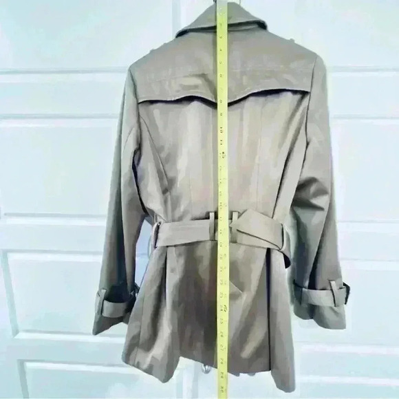 BURTON BY LONDON BEIGE DOUBLE BREAST MID LENGHT TRENCH SIZE 40 - Picture 10 of 16